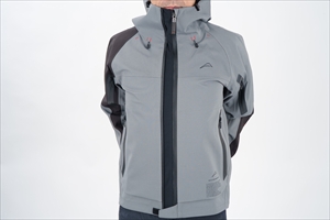 レーシングブレストパッドを装着可能